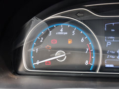 宝骏610 2014款 1.5L 自动 豪华型