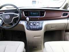 别克GL8 2014款 2.4L 自动 CT豪华商务舒适版 7座