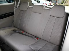 别克GL8 2014款 2.4L 自动 CT豪华商务舒适版 7座