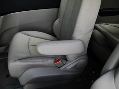 别克GL8 2014款 2.4L 自动 CT豪华商务舒适版 7座