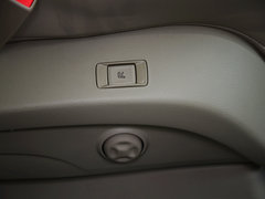 别克GL8 2014款 3.0L 自动 GT豪华商务豪雅版 7座