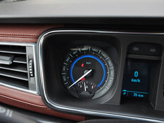 别克GL8 2014款 3.0L 自动 XT豪华商务旗舰版 7座