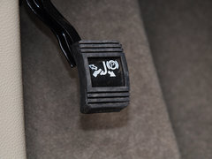 别克GL8 2014款 3.0L 自动 XT豪华商务旗舰版 7座