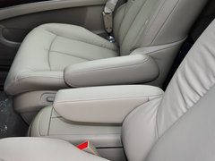 别克GL8 2014款 3.0L 自动 XT豪华商务旗舰版 7座