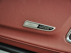 别克GL8 2014款 3.0L 自动 XT豪华商务旗舰版 7座