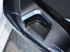 DS 5 2014款 1.6T 自动 豪华版THP200