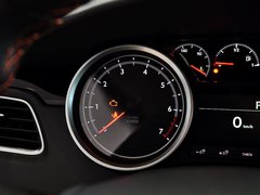 标致508L 2014款 2.3L 自动 罗兰·加洛斯版