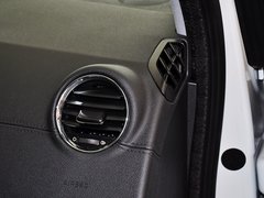 标致3008 2014款 1.6THP 自动 罗兰·加洛斯版 5座
