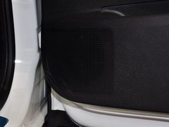 标致3008 2014款 1.6THP 自动 罗兰·加洛斯版 5座