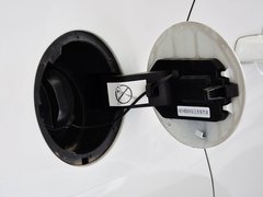 标致3008 2014款 1.6THP 自动 罗兰·加洛斯版 5座