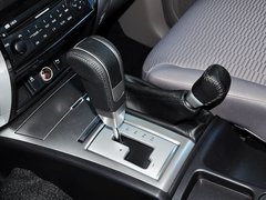 帕杰罗-劲畅 2014款 3.0L 自动 四驱行政版 7座