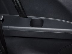上汽大通MAXUS G10 2014款 2.0T 自动 豪华行政版 7座