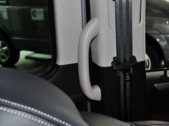 上汽大通MAXUS G10 2014款 2.0T 自动 豪华行政版 7座