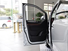 上汽大通MAXUS G10 2014款 2.0T 自动 豪华行政版 7座