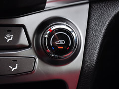 柯兰多 2014款 2.0L 汽油两驱自动典藏版 5座