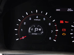 柯兰多 2014款 2.0L 汽油两驱自动典藏版 5座