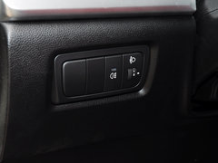 柯兰多 2014款 2.0L 汽油两驱自动典藏版 5座