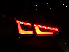 众泰Z500 2015款 1.5T 手动 豪华型