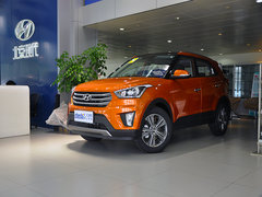 现代ix25 2015款 2.0L 自动 四驱尊贵型 GLX 5座