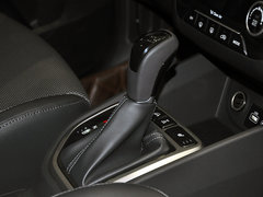 现代ix25 2015款 2.0L 自动 四驱尊贵型 GLX 5座