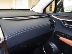 雷克萨斯NX 2015款 300h 锋芒版 全驱 5座