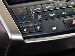 雷克萨斯NX 2015款 300h 锋芒版 全驱 5座