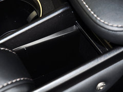 雷克萨斯NX 2015款 300h 锋芒版 全驱 5座