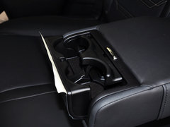 雷克萨斯NX 2015款 300h 锋芒版 全驱 5座