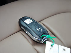 DS 6 2014款 1.6T 自动 尊享版THP200 5座