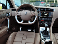 DS 6 2014款 1.6T 自动 尊享版THP200 5座