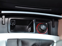 DS 6 2014款 1.6T 自动 尊享版THP200 5座