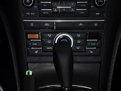 奔腾B70 2014款 1.8T 自动 运动尊享型