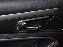 奔腾B70 2014款 2.0L 自动 豪华型