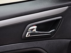 奔腾B70 2014款 2.0L 自动 舒适型