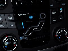 索纳塔八 2014款 2.0L 自动 豪华版