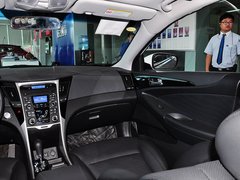 索纳塔八 2014款 2.0L 自动 豪华版