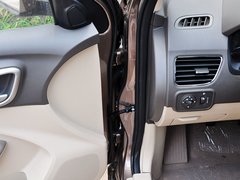 宝骏630 2014款 1.5L 手动 标准型