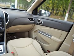 宝骏630 2014款 1.5L 自动 舒适型