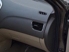 宝骏630 2014款 1.5L 自动 舒适型