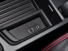 宝马4系 2014款 420i Gran Coupe 设计套装型