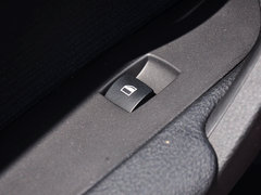 宝马X1 2014款 sDrive18i 时尚型 5座