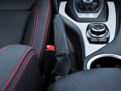 宝马X1 2014款 sDrive20i 运动设计套装 5座