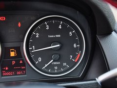 宝马X1 2014款 sDrive20i 运动设计套装 5座