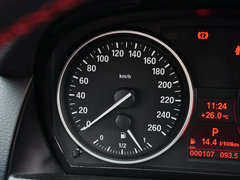宝马X1 2014款 sDrive18i 运动设计套装 5座