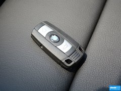 宝马X1 2014款 sDrive18i 运动设计套装 5座