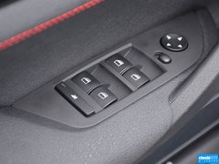 宝马X1 2014款 sDrive18i 运动设计套装 5座