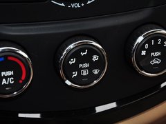 五菱宏光 2014款 1.5L 手动 S 舒适型