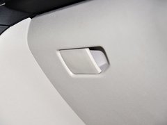 标致408 2014款 1.6T 自动 至尊版