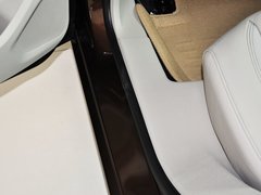标致408 2014款 1.6T 自动 至尊版