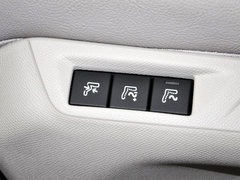 标致408 2014款 1.6T 自动 至尊版